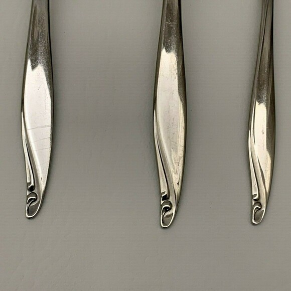 Wm. A Rogers Oneida Surf Club Stainless Serving Spoon Pie Server Butter Knife - Picture 2 of 4